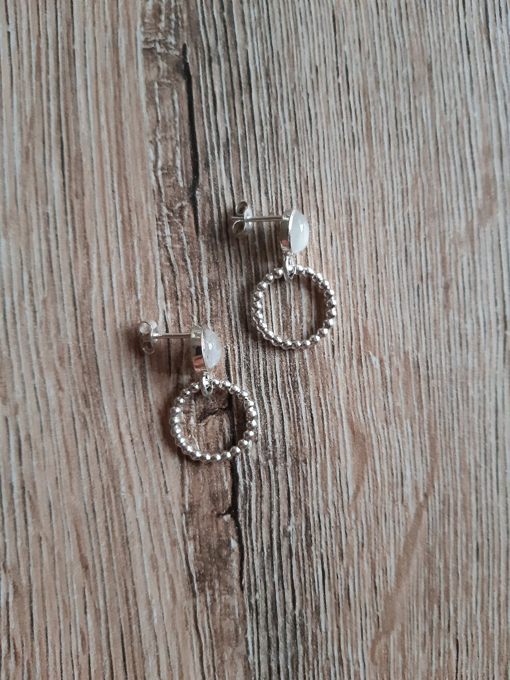 Ohrstecker Mondkristall – Detailansicht 2