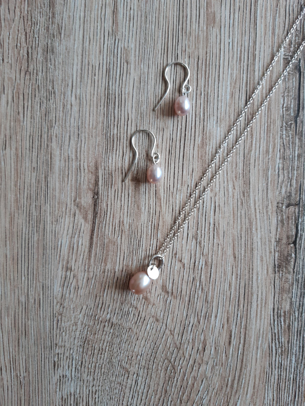 Kette Lavendel mit Brillant – Detailansicht 2