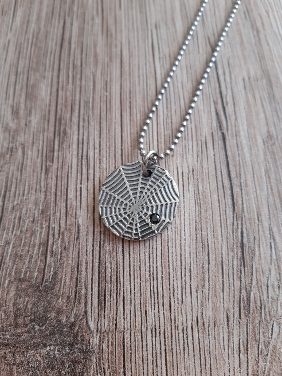 Kette Spinnennetz – Schmuck von Goldschmiede AS