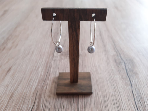 Creolen mit grauer Perle – Schmuck von Goldschmiede AS