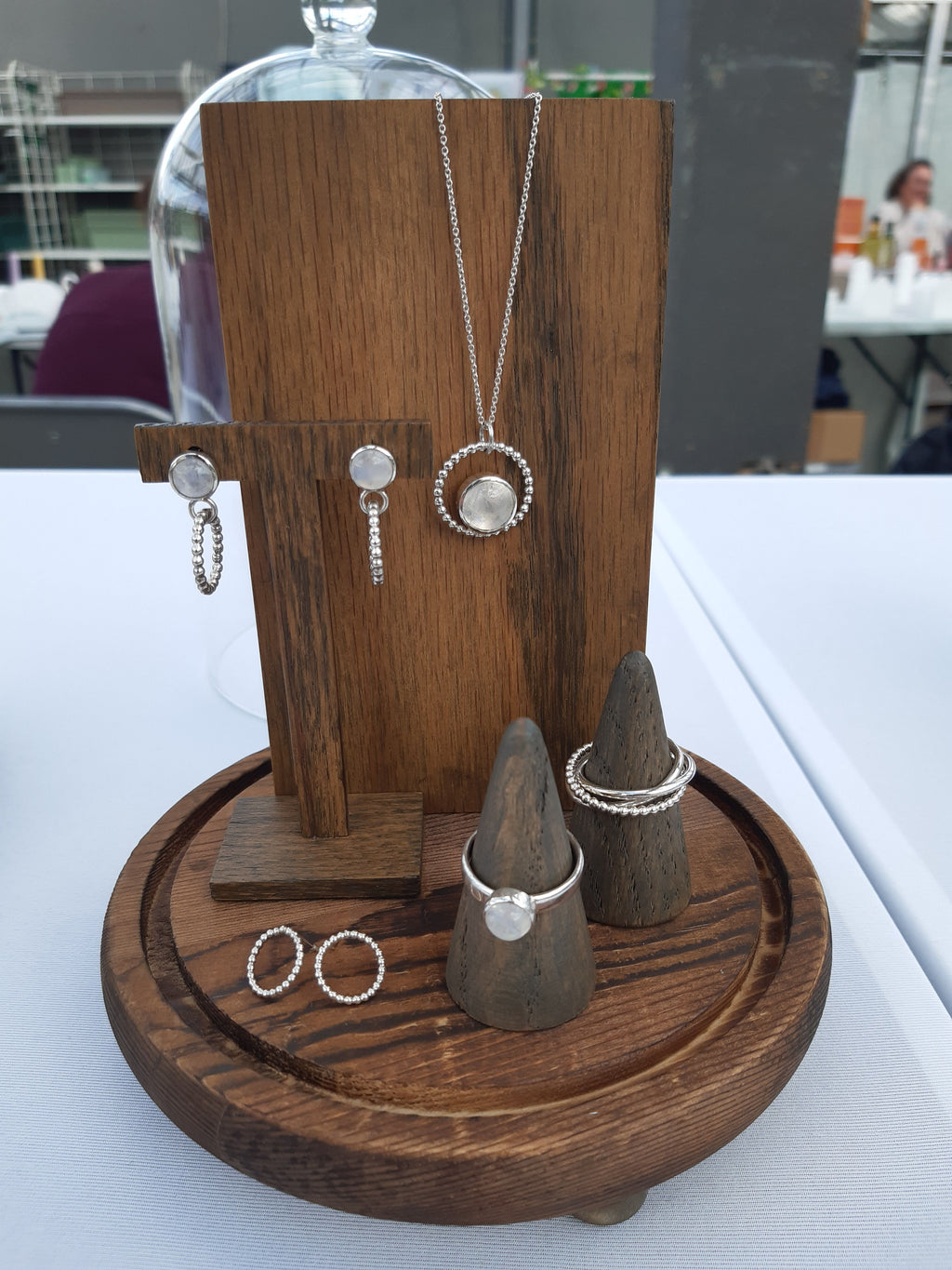 Ohrstecker Mondkristall – Detailansicht 4