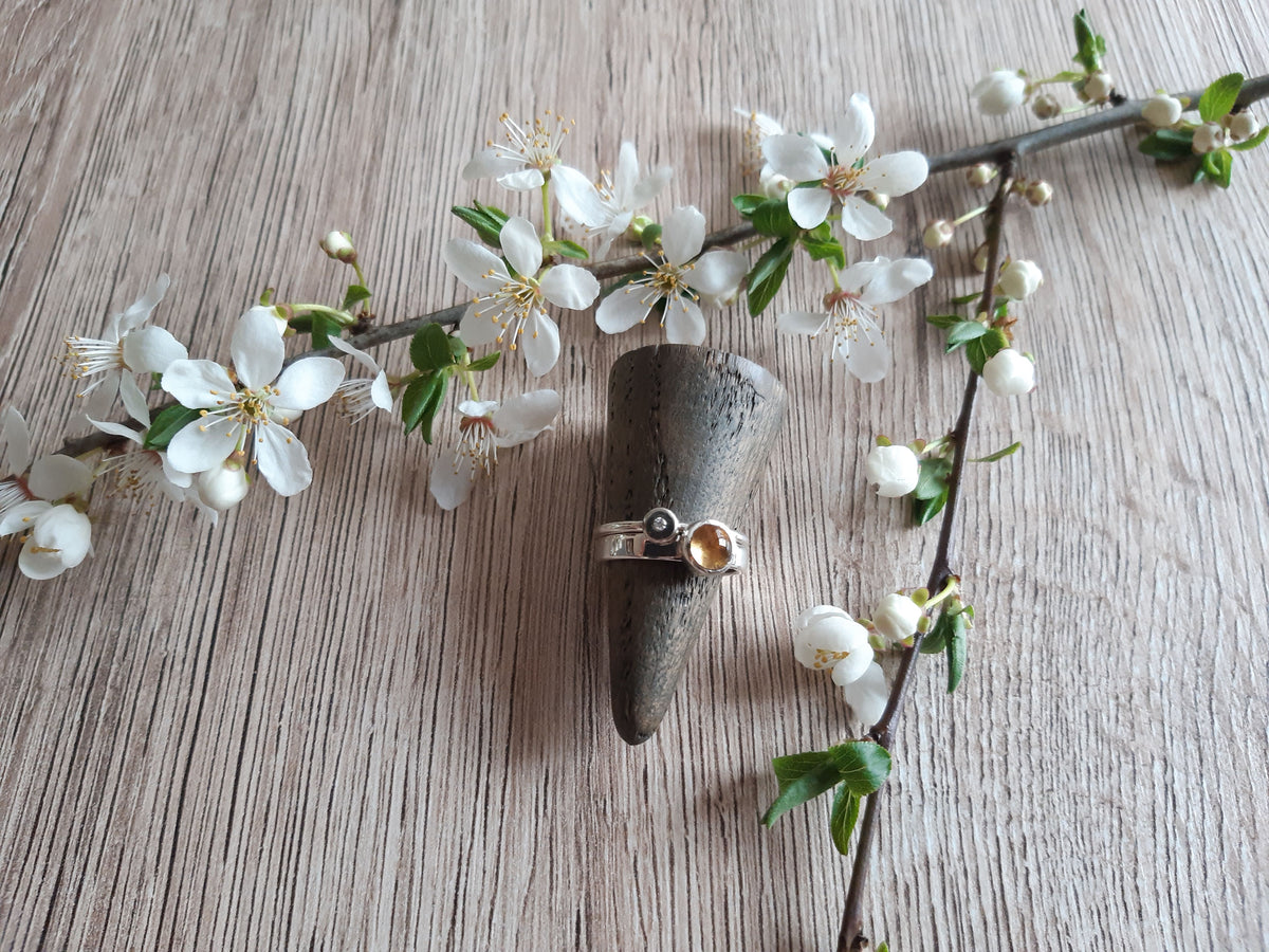 Ring mit kleinem Citrin – Detailansicht 3