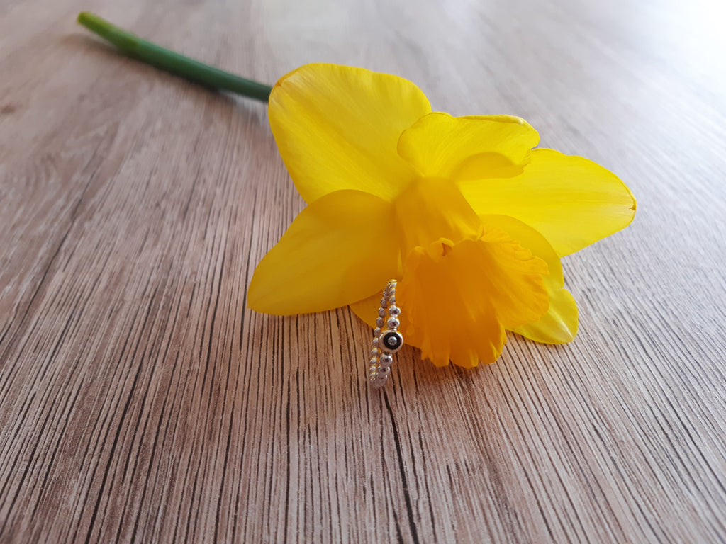 Bicolor-Kugelring mit Brillant – Detailansicht 2